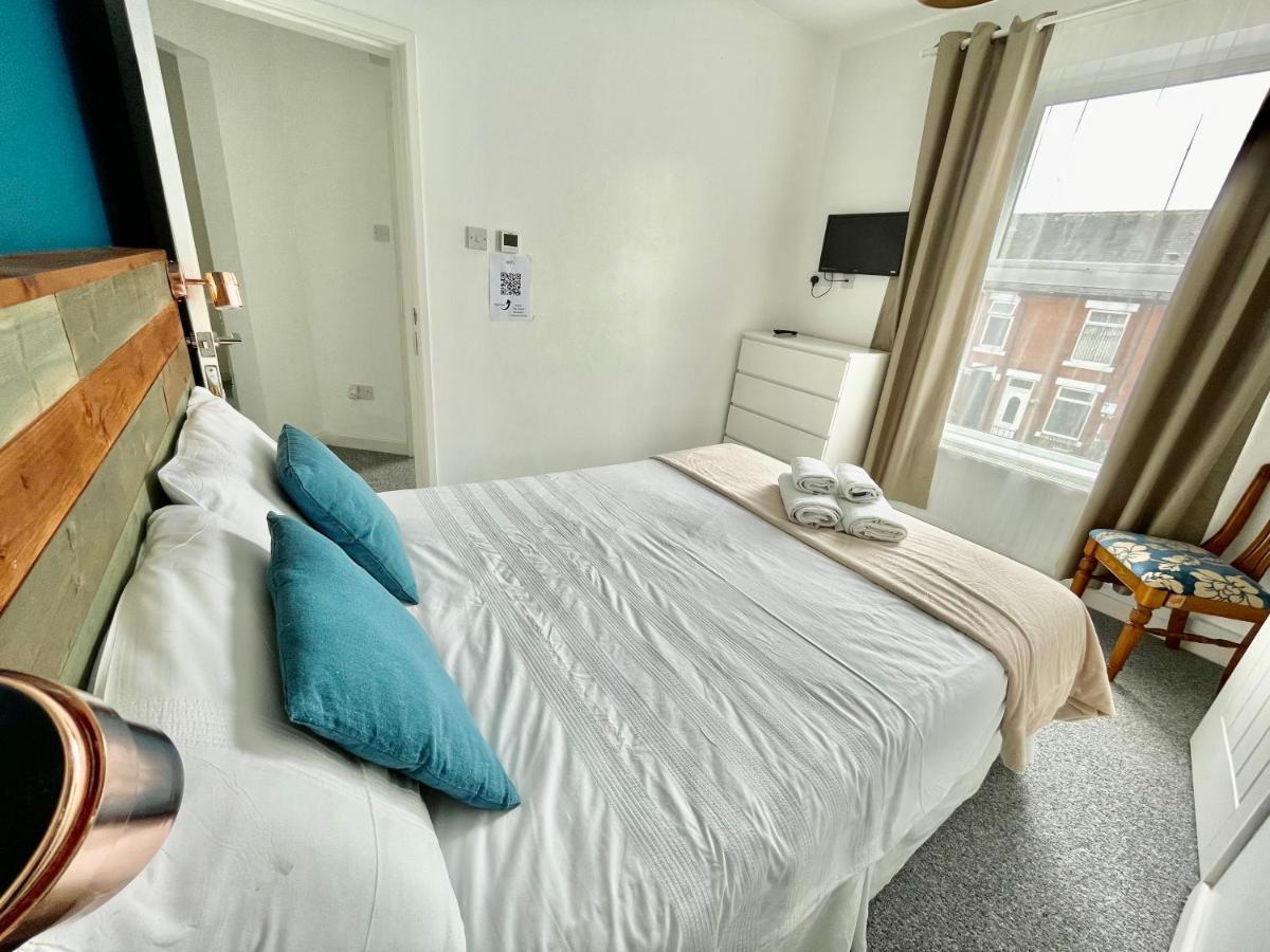 The Corner House - Modern Chesterfield Town Centre Apartments Экстерьер фото