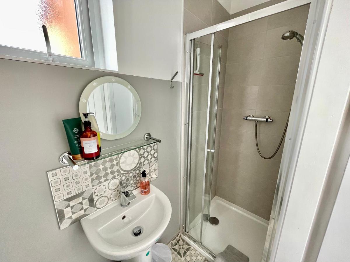 The Corner House - Modern Chesterfield Town Centre Apartments Экстерьер фото